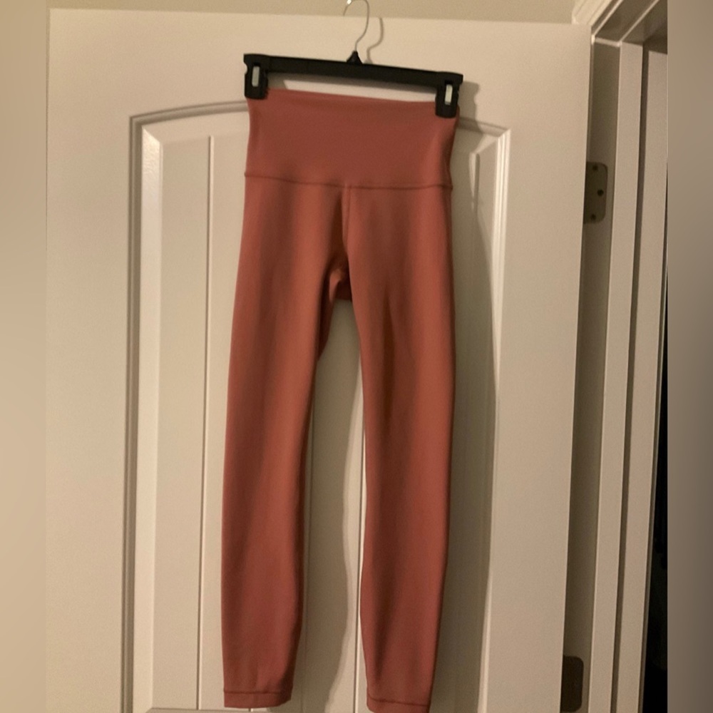 Lululemon leggings 25"